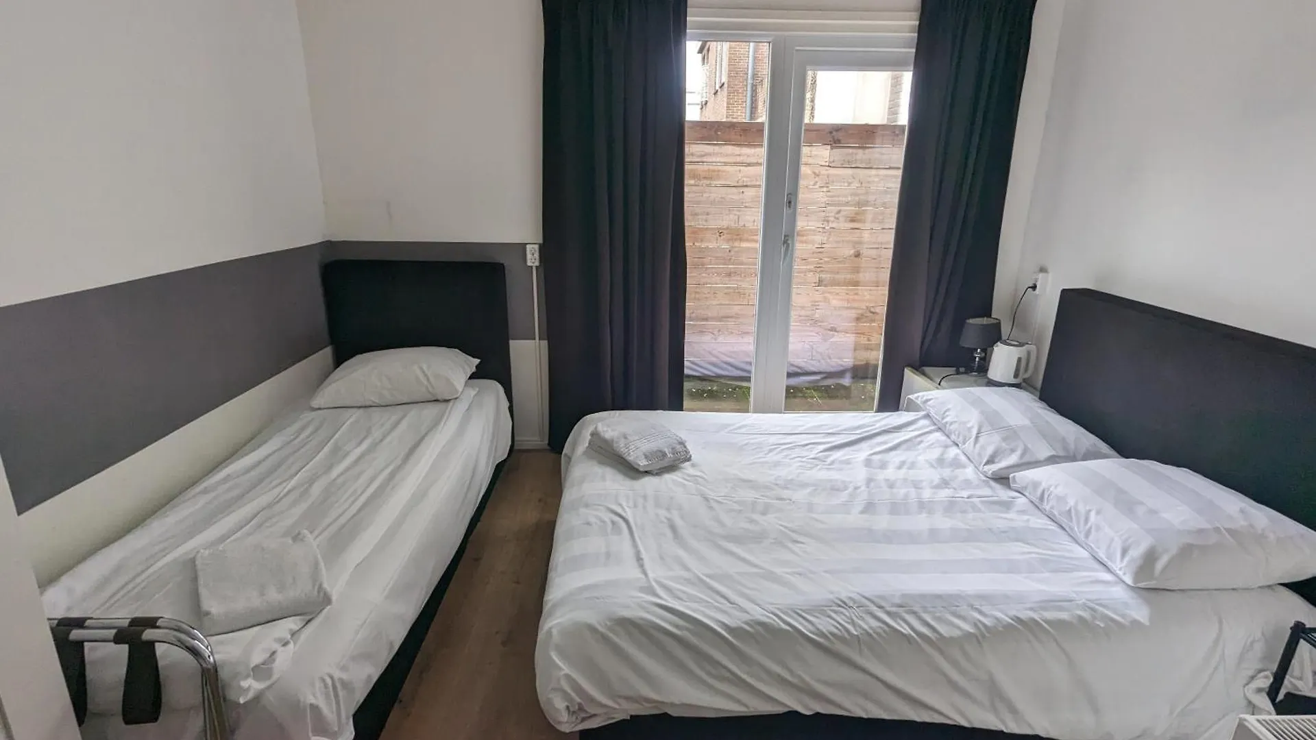 Hotel-Chao Nl 24 Hours Open 2*, Utrecht Netherlands